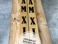 KHẮC LOGO TAY NẮM GỖ, NHẬN KHẮC CHỮ TRÊN TAY NẮM 0974039890