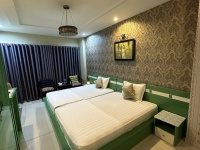 HOTEL RED FLOWER Q1 Full Nội Thất - Cho thuê theo tháng / theo ngày/ theo giờ