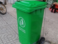 Thùng rác công cộng, thùng rác 120l có bánh xe, nắp đậy giá rẻ 