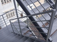 Mẫu cầu thang sắt đẹp Hiện Đại