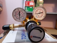 Van điều áp khí Oxy, Nitơ, Argon, CO2, NH3 Harris - Mỹ, Typhoon/ Tornado của Messer - Đức, Tanaka