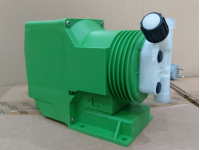 Bơm định lượng EMEC HTA 1005, lưu lượng 5 L/h, Áp suất làm việc 10 bar,
