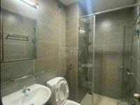 Bán căn hộ 2pn,2wc, 61m2, 2 ty1 , mặt tiền phạm thế hiển q.8