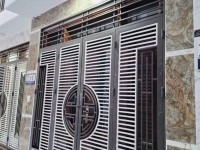 Nhà mới Thạch bàn-30m2-5 tầng 4 pn mt 3,3m- giá chỉ hơn 5  tỷ