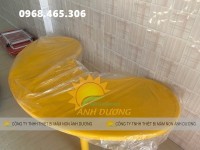 Bàn oval mầm non, bàn bán nguyệt mầm non nhập khẩu