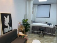 Sang nhượng nhanh Spa nhỏ xinh tại phố Hoa Lâm