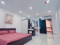 Bán siêu phẩm CHDV đường Láng, 94m2, lô góc,  thang máy, dòng tiền 1 tỷ/năm,  chỉ 18.8 tỷ!