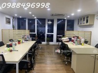 Cho thuê văn phòng 75m² Quận 4 - View sông thoáng mát, giá chỉ 20 triệu/tháng