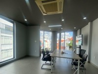 Cho thuê văn phòng khu sân bay tòa nhà có thang máy pccc giá 5tr