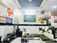 [Đầu tư đáng cân nhắc] BẤT ĐỘNG SẢN ĐẸP: NHÀ 4 TẦNG BTCT, 4 PHÒNG NGỦ, RỘNG 4M, HẺM 1/, 5 TỶ XX