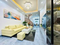 Cho thuê nhà nguyên căn mới kinh koong ngõ 69 Hoàng Văn Thái, 40m2 x 4 tầng, 5 PN, 16Tr/th