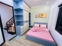 Cho thuê nhà nguyên căn mới kinh koong ngõ 69 Hoàng Văn Thái, 40m2 x 4 tầng, 5 PN, 16Tr/th