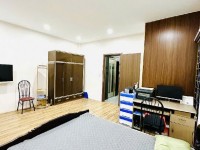 Bán nhà mặt ngõ kinh doanh phố Kim Mã Ba Đình, ngõ nông, mặt tiền 5.2m, 47m, 10.4 tỷ