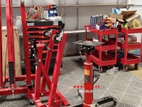 Xe đẩy 3 ngăn giúp lưu trữ và bảo quản đồ nghề, vật tư, thiết bị đo lường