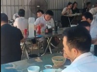 SANG NHƯỢNG QUÁN CƠM TẠI DỊCH VỌNG HẬU, CẦU GIẤY, HÀ NỘI