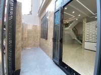 Bán nhà 6x10 - 3 tầng - hẻm oto - giá chỉ 5,x tỷ - ngay đường Tên Lửa nối dài - Bình Tân.