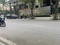 CHỈ 360 TRIỆU M CÓ NGAY BT QUÁN THÁNH 100M 4 TÀNG MẶT TIỀN 5.5M 3 THOÁNG GÀN HỒ GIÁ 36 TỶ 0878168006
