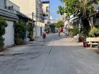 Nhà riêng đường Huỳnh Tấn Phát cách 50m. Hẻm thông tứ tung  chỉ 11.8 tỷ
 Lh Mr Tâm 0849131413