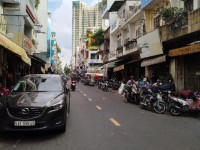 Mặt tiền kinh doanh Quận 8 ngay cầu Chà Và, 3 tầng 90m2 không lộ giới, hoàn công đủ