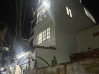 SÁT MẶT TIỀN  TÔN ĐẢN Q4
ĐÚC 5 TẤM CÓ 4 TỶ
