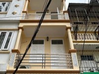 Cho thuê nhà ngõ 151 Dương Văn Bé, 45m2 x 5 tầng, 6 ngủ, 17 triệu KD online, VP, ở hộ gđ