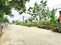 Siêu Phẩm  DT 118,7m. Mặt tiền= hậu 5m
- Vị trí: Tiên Trượng - Xã Thuỷ Xuân Tiên - Chương Mỹ - HN