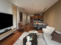 NGUYỄN VĂN CỪ 25 tỷ VỈA HÈ Ô TÔ,THANG MÁY,VIEW HỒ,LONG BIÊN HÀ NỘI