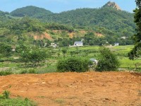Lô góc 3 mặt tiền đường rộng, diện tích 2300m.300ont . Giá nhỉnh 4tr/m.