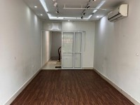 Chính chủ cho thuê cả nhà mặt phố số 354 Thái Hà (nhà treo biển The Alley).