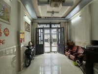 Bán nhà hẻm xe tải - 3 tầng (4x14m) - nhà đẹp vào ở ngay - ngay trung tâm Quận 8 - chỉ nhỉnh 5 tỷ.