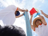 Trụ ống nhựa thủng , Dâng thủy đoạt ngọc 