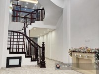 Bán nhà Đại Từ đẹp, DT 45m2 x 5T, giá 7.48 tỷ, nhà đẹp, ở luôn, ngõ rộng, 10m ra đường chính, SĐCC