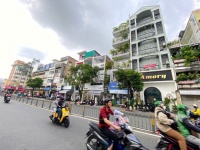 BÁN NHÀ PHỐ MẶT TIỀN NGUYỄN BIỂU – TRUNG TÂM QUẬN 5 – THU NHẬP ỔN ĐỊNH 66.000 USD/năm