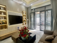 SIÊU PHẨM 3 TẦNG-4PN-HẼM TRƯỚC NHÀ 4M5-NHÀ FULL NỘI THẤT VÀO Ở NGAY-KHU ĐỒNG BỘ DÂN TRÍ CAO
