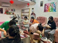 Chính chủ ( giá k thương lượng ) do có việc gấp nên cần Sang gấp tiệm nails hoạt động 4 năm