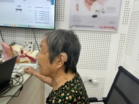Dấu hiệu nhận biết thính giác già trước tuổi