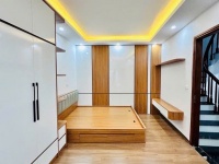 NHÀ ĐẸP – NGÕ 175 LẠC LONG QUÂN – 5 TẦNG NỘI THẤT XỊN – GẦN HỒ TÂY - 8,5 TỶ