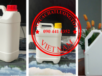Bình nhựa 5 lít đựng thuốc nhuộm, can 2 lít đựng mực in, can 1 lít đựng dầu mỡ 
