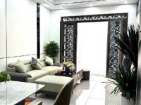 BÁN NHÀ- 45M,7 TẦNG TRUNG TÂM NGỌC LÂM NGUYỄN VĂN CỪ, ĐI BỘ RA CHỢ -20M RA PHỐ, THANG MÁY - GIÁ 8 TỶ