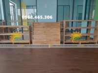 Kệ gỗ cao su 3 tầng mầm non, kệ gỗ mầm non giá rẻ