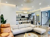Bán Nhà Phố Láng Hạ, Ngõ Thông Ôtô Kinh Doanh, Cho Thuê 500tr/Năm, 99m2, 5 Tầng, Gía 20 Tỷ.