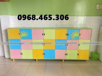 Kệ nhà trẻ, kệ gỗ cao su mầm non, kệ 3 tầng mầm non