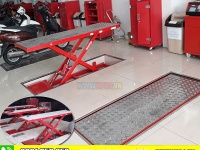 Bàn Nâng Xe Máy Âm Nền – Giải Pháp Chuyên Nghiệp Cho Tiệm Sửa Chữa Xe Máy