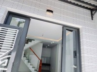 HẺM 1/ DT  NGANG 3.75 DÀI 9 NỞ 3.8 NHÀ MỚI ĐÚC Q4 CÓ 2 TỶ NHỈNH