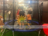 Sàn nhún ngoài trời cho trẻ em mầm non vận động