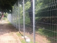 Hàng rào mạ kẽm nhúng nóng phi 5 a50x200mm giao hàng toàn quốc