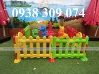 Hàng rào nhựa cho bé, hàng rào chắn cho bé bằng nhựa