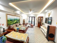 Cực hiếm! Bán tòa homestay mặt phố Liên Trì, 100m2, 9 tầng 1 hầm, mặt tiền gần 4.5m, 56.8 tỷ, ô tô
