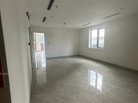 Cho thuê văn phòng tại Trần Hưng Đạo , cạnh Monarchy , gần cầu Rồng, cầu Sông Hàn , 98m2, giá tốt