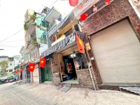 BÁN NHÀ 3 TẦNG MẶT TIỀN HẺM XE TẢI Đ.HAI BÀ TRƯNG, QUẬN 3 - DT 64M2 - NHÀ 2 MT TRƯỚC SAU THOÁNG-